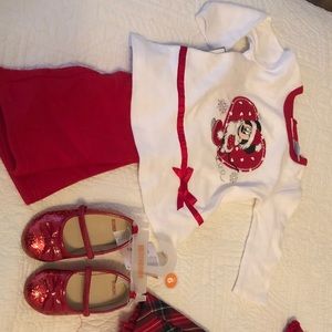 Size 3 to 6 months Minnie Mouse Christmas outfit